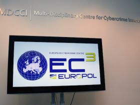Vertrouwelijke dossiers van Europol toegankelijk via onbeveiligde netwerkschijf